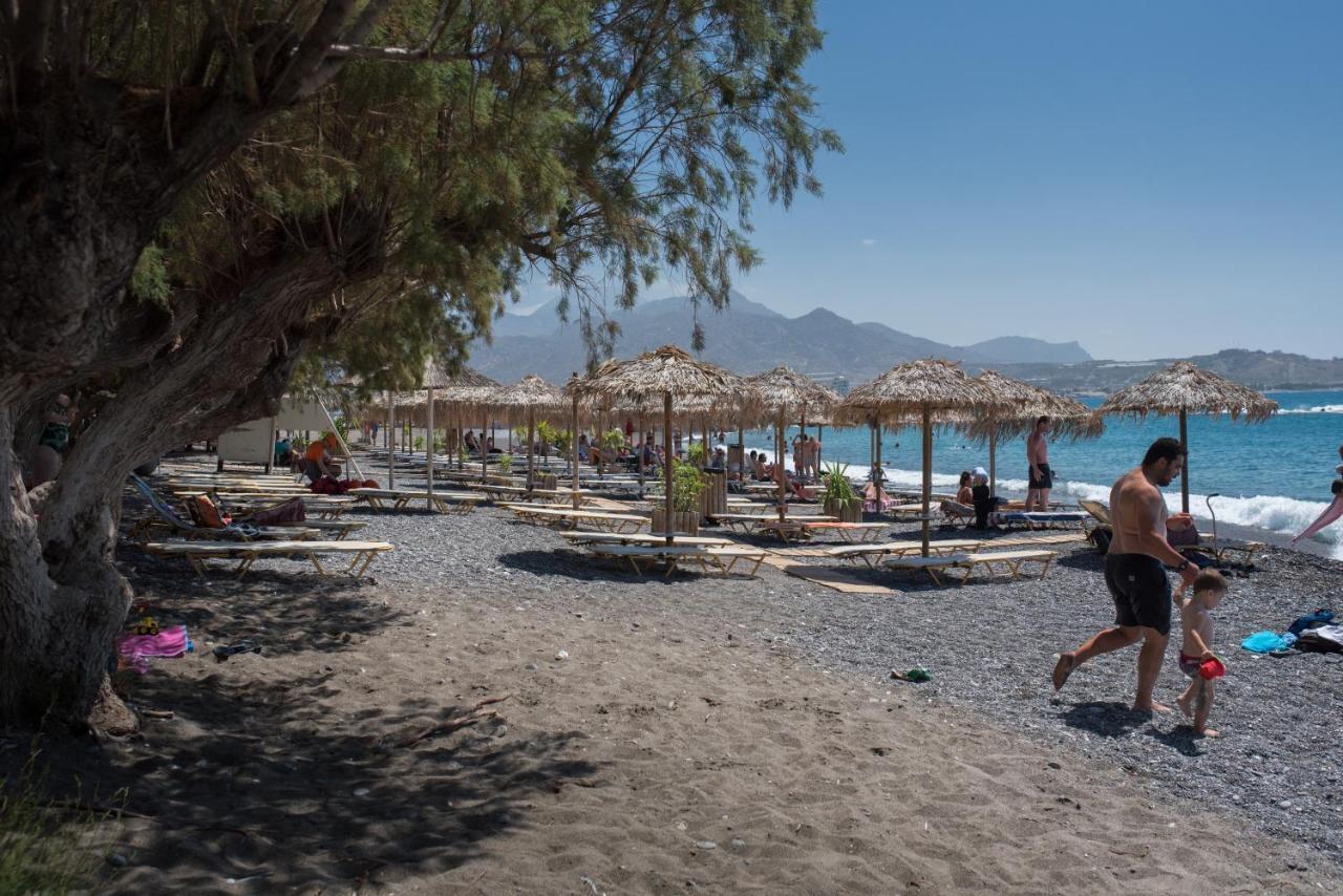 Coral Hotel Ierápetra エクステリア 写真